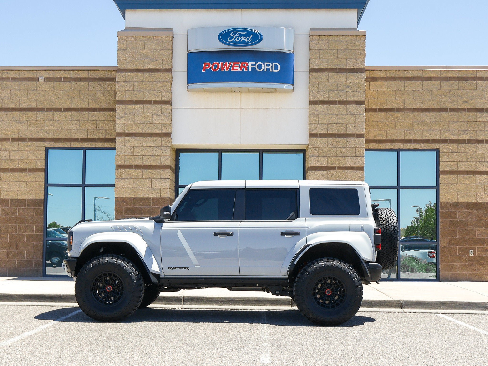 Certified 2026 Ford Bronco Raptor AWD/4WD image 9