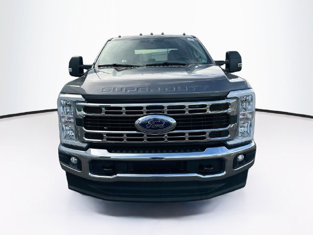 Certified 2025 Ford F350 XLT AWD/4WD image 2