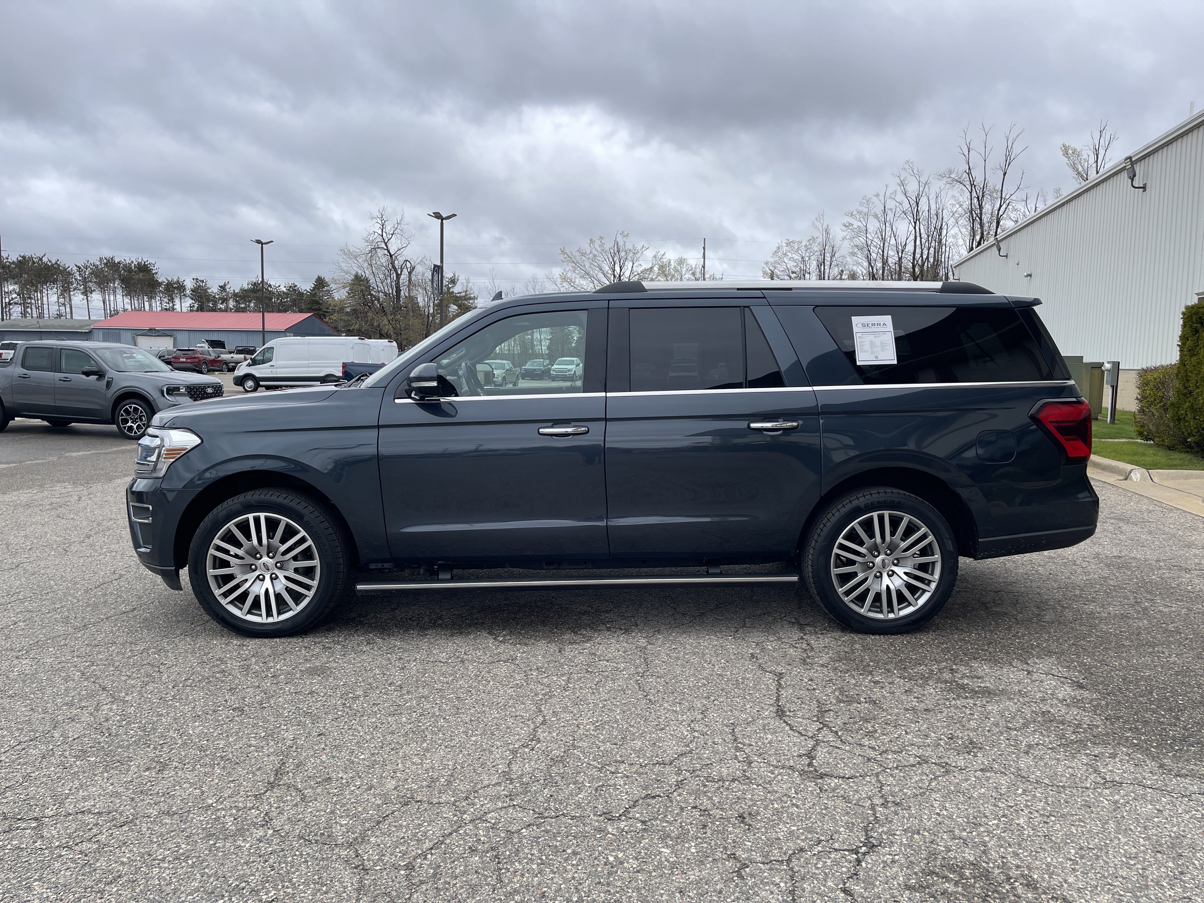 Certified 2022 Ford Expedition Max Limited AWD/4WD image 6