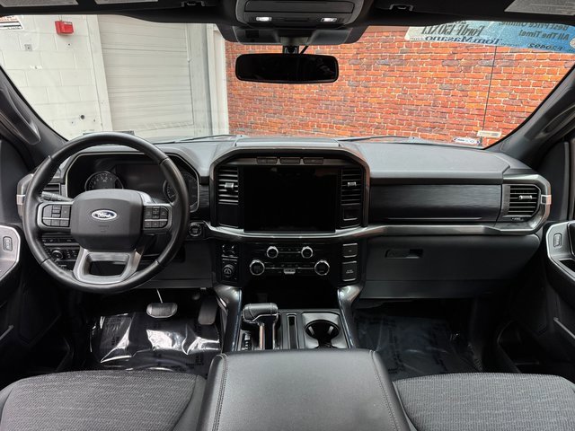 Certified 2021 Ford F150 XLT w/ Equipment Group 302A High image 15