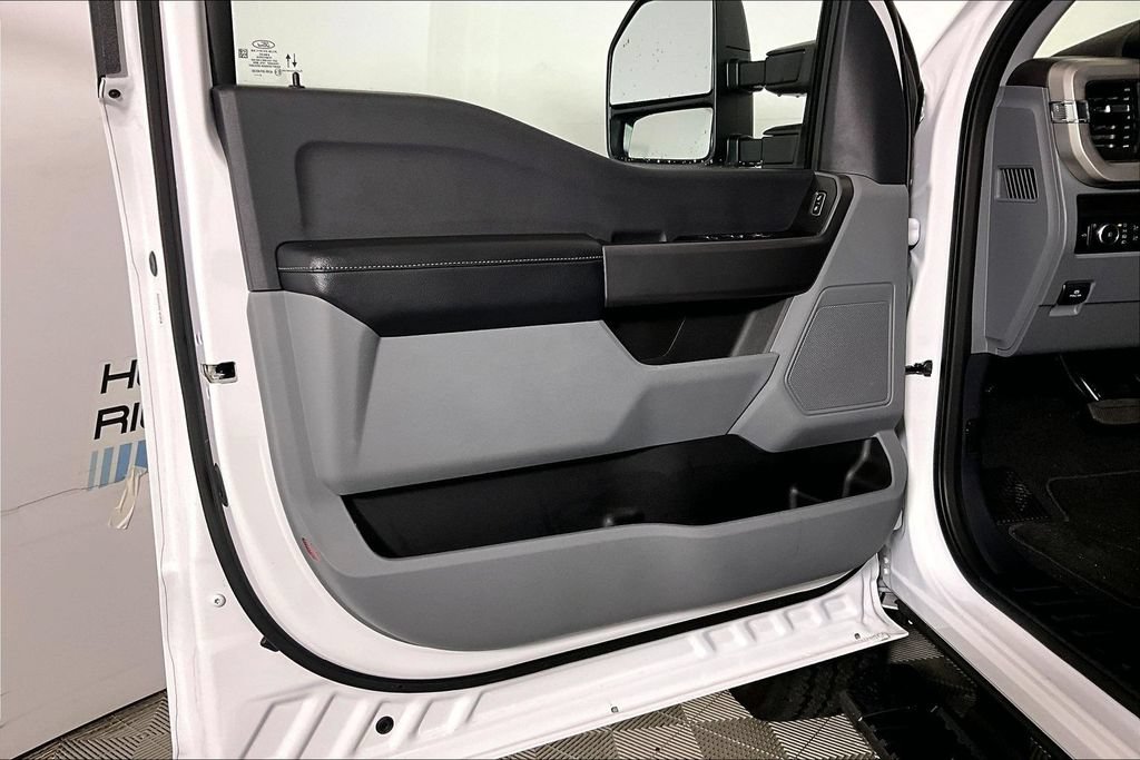 Certified 2024 Ford F250 XL w/ STX Appearance Package AWD/4WD image 18