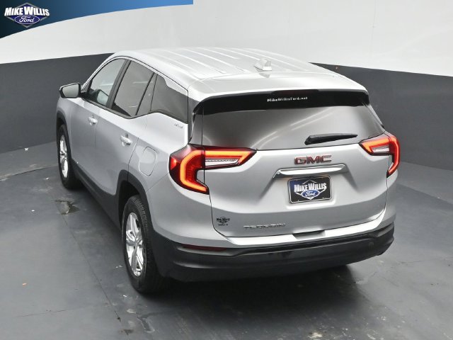Used 2022 GMC Terrain SLE FWD image 13