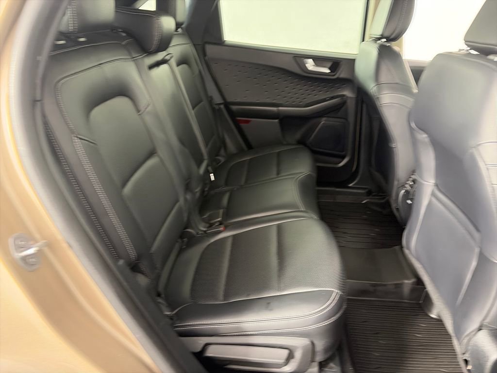 Certified 2020 Ford Escape SE Sport AWD/4WD image 29