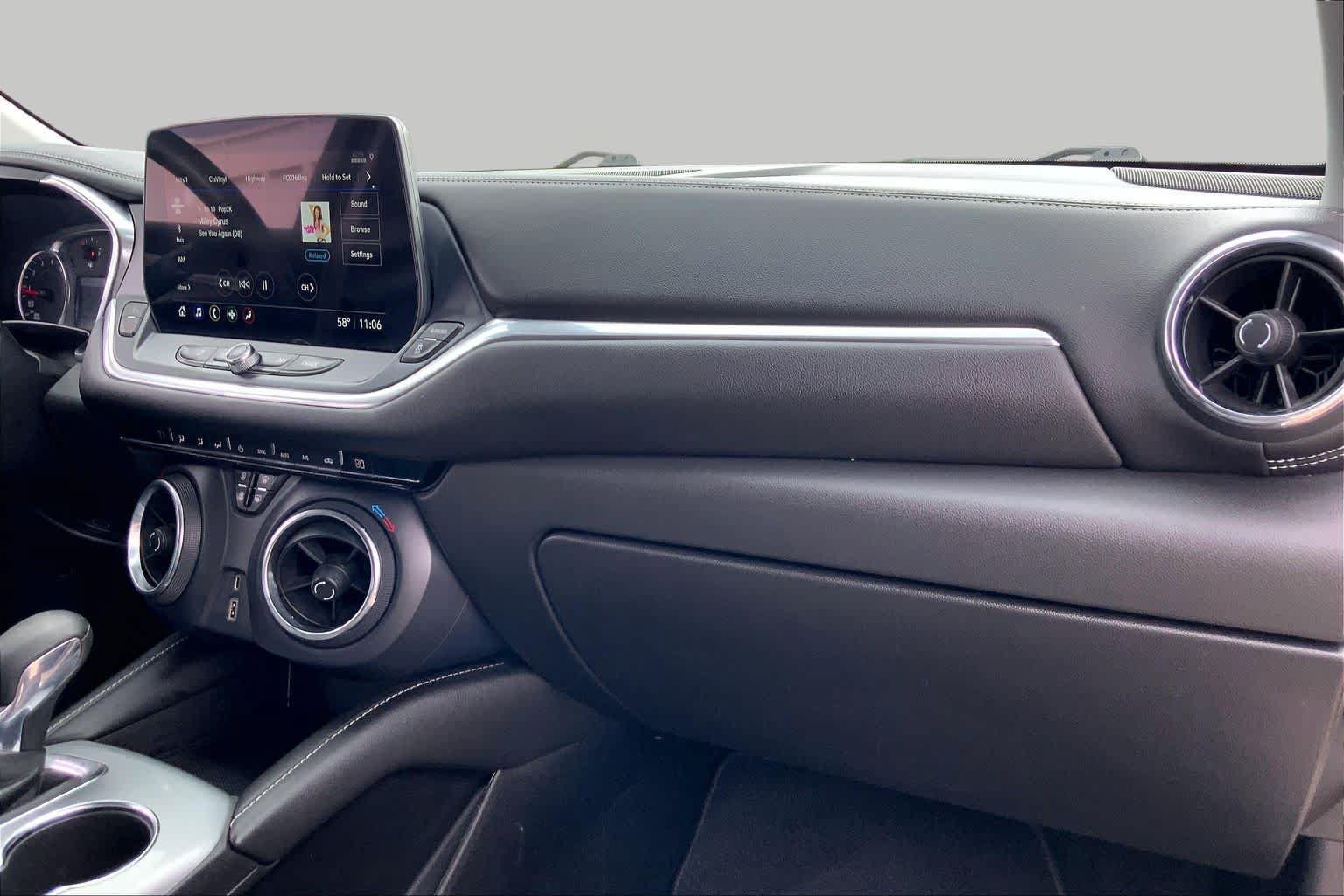 Used 2023 Chevrolet Blazer LT w/ Midnight/Sport Edition FWD image 19