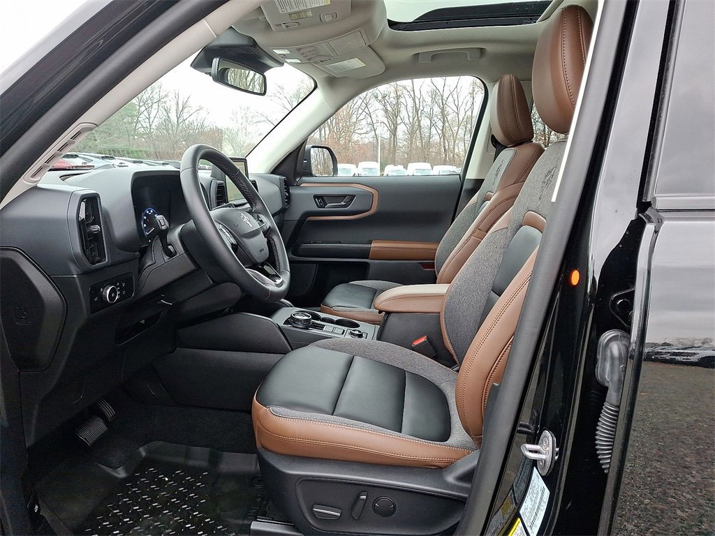 Certified 2024 Ford Bronco Sport Outer Banks w/ Tech Package image 14