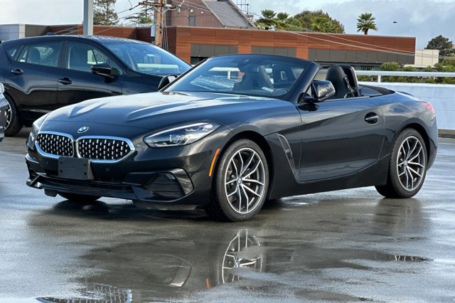 Used 2022 BMW Z4 sDrive30i w/ Driving Assistance Package RWD image 7