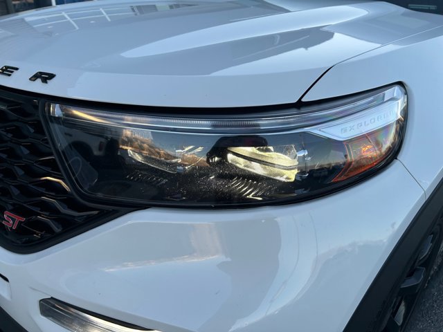 Certified 2022 Ford Explorer ST w/ Equipment Group 401A image 9