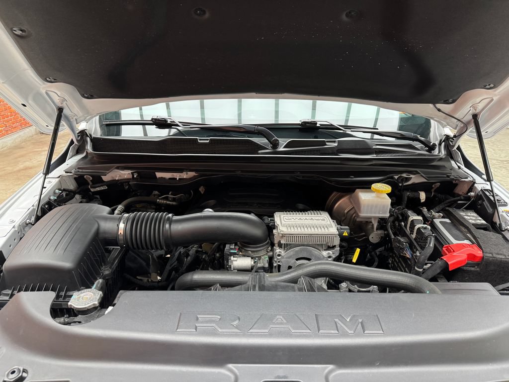 Used 2023 RAM 1500 Laramie AWD/4WD image 29