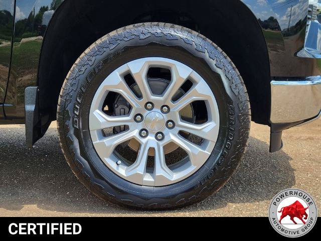 Used 2024 Chevrolet Silverado 1500 LTZ AWD/4WD image 12