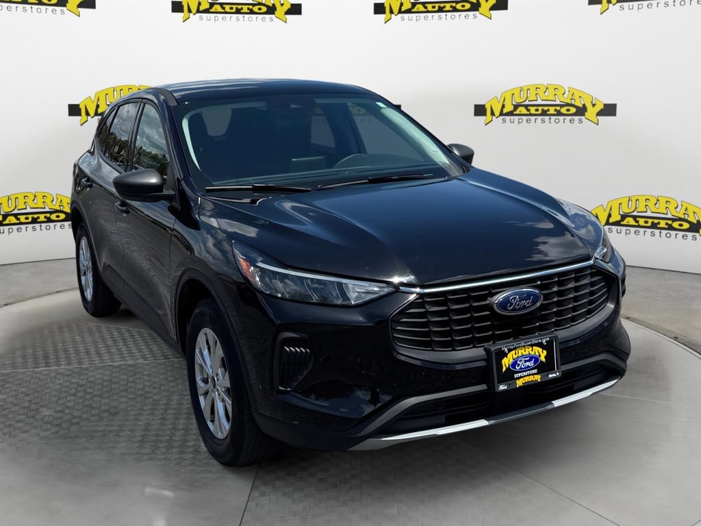 Certified 2025 Ford Escape Active AWD/4WD image 10
