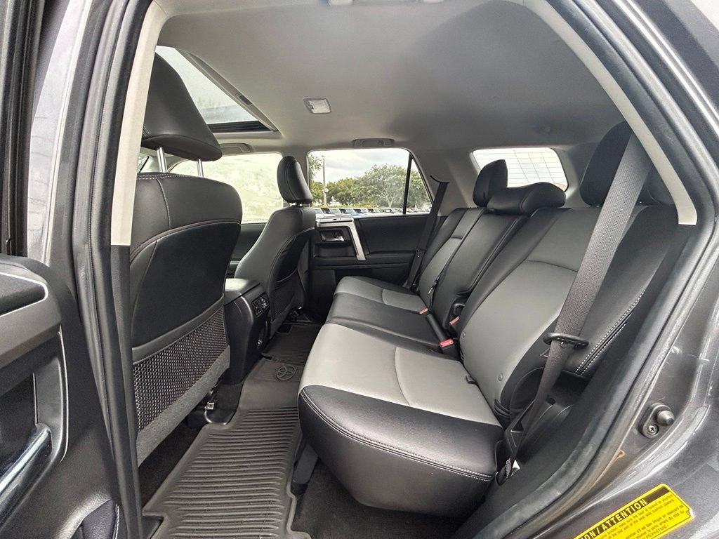 Used 2021 Toyota 4Runner SR5 Premium w/ Moonroof Package AWD/4WD image 32