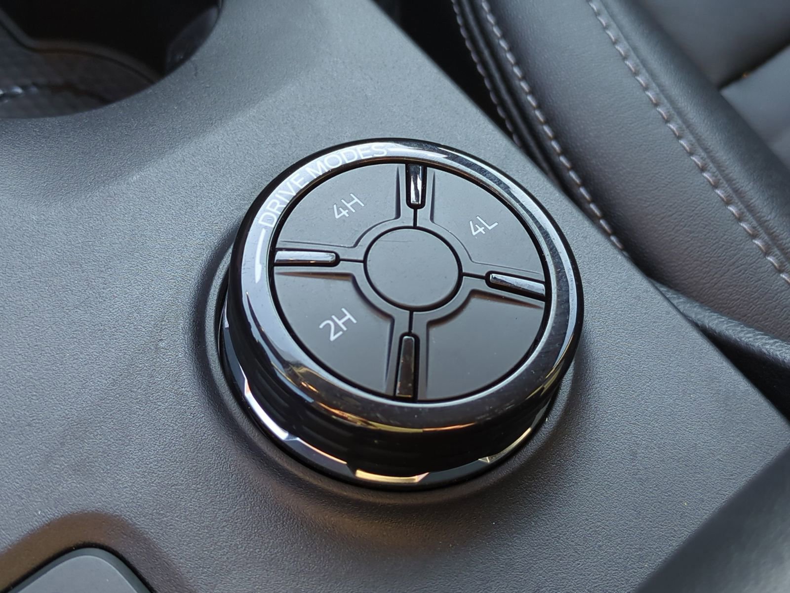 Certified 2024 Ford Ranger Lariat w/ FX4 Off-Road Package image 35