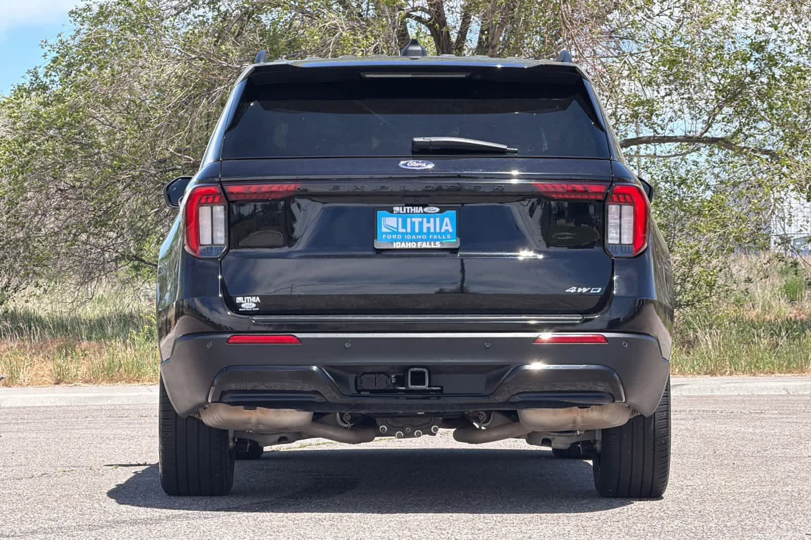 Certified 2025 Ford Explorer ST-Line w/ ST-Line Street Pack AWD/4WD image 7