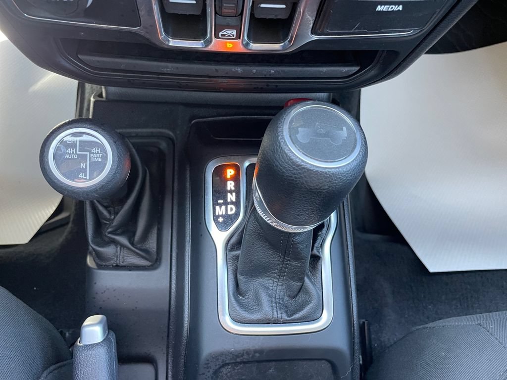 Used 2021 Jeep Wrangler Unlimited Sport AWD/4WD image 31