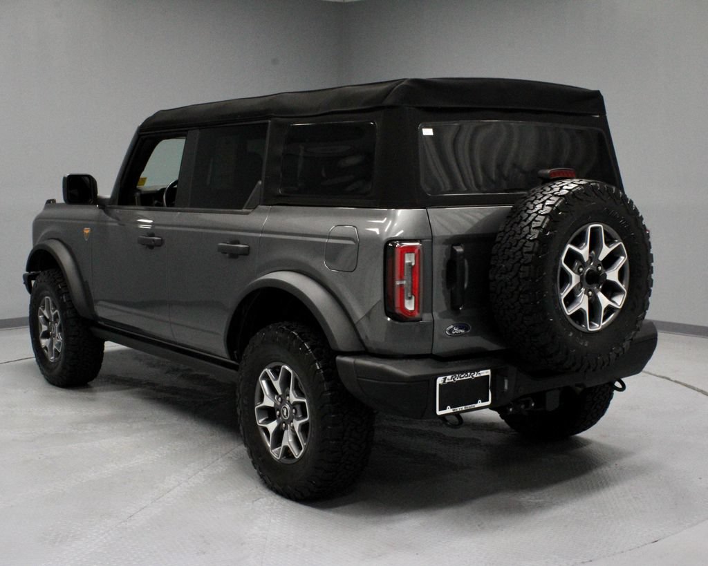 Certified 2024 Ford Bronco Badlands AWD/4WD image 10