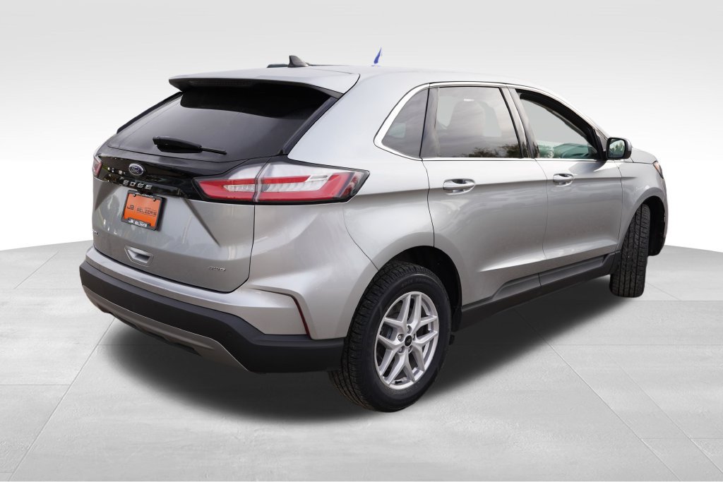 Certified 2024 Ford Edge SEL AWD/4WD image 5