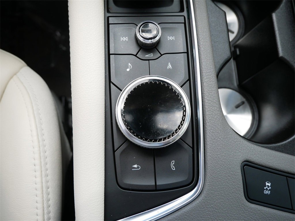 Used 2023 Cadillac XT6 Premium Luxury image 19