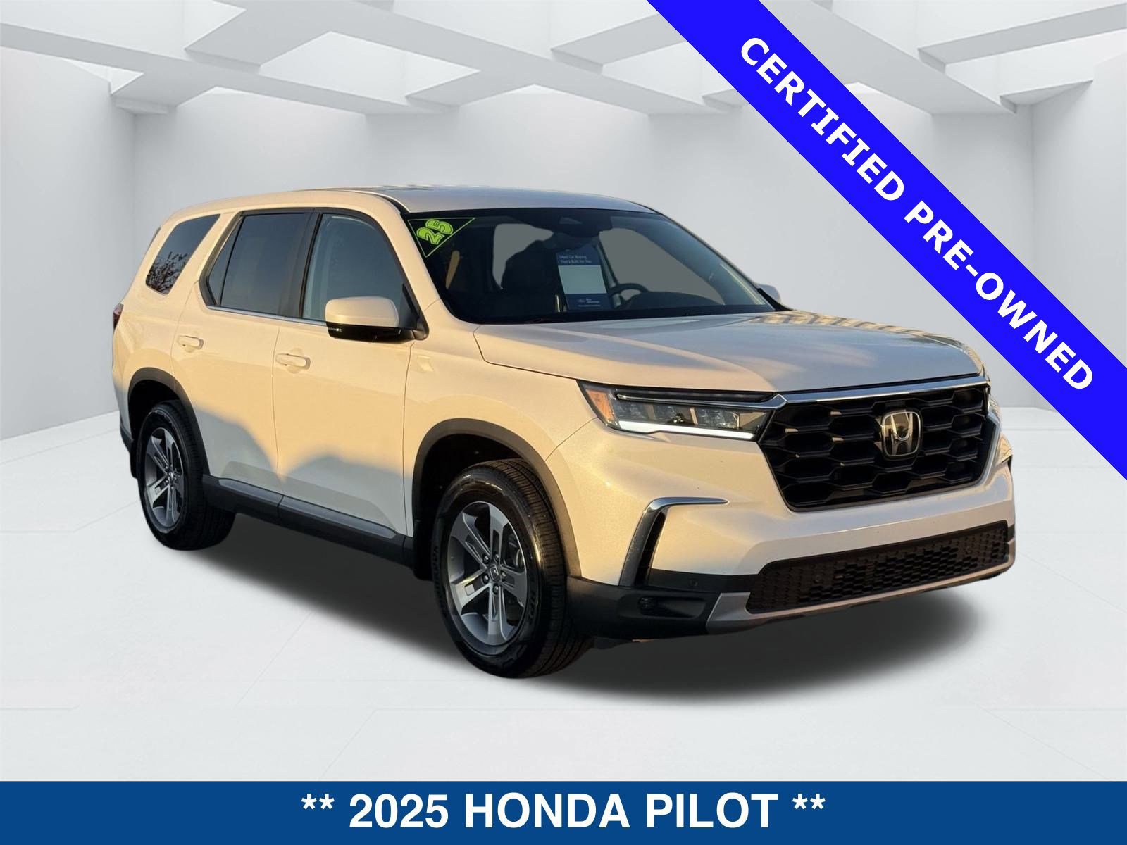 Used 2025 Honda Pilot EX-L image 7