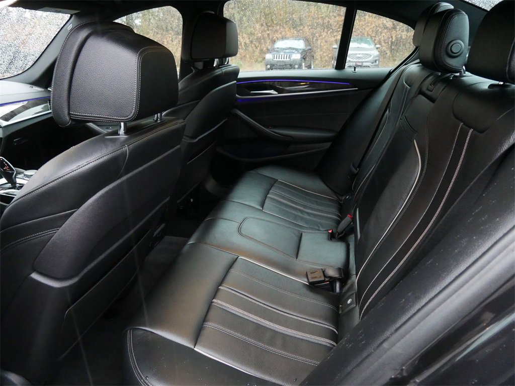 Used 2018 BMW 540i xDrive image 10