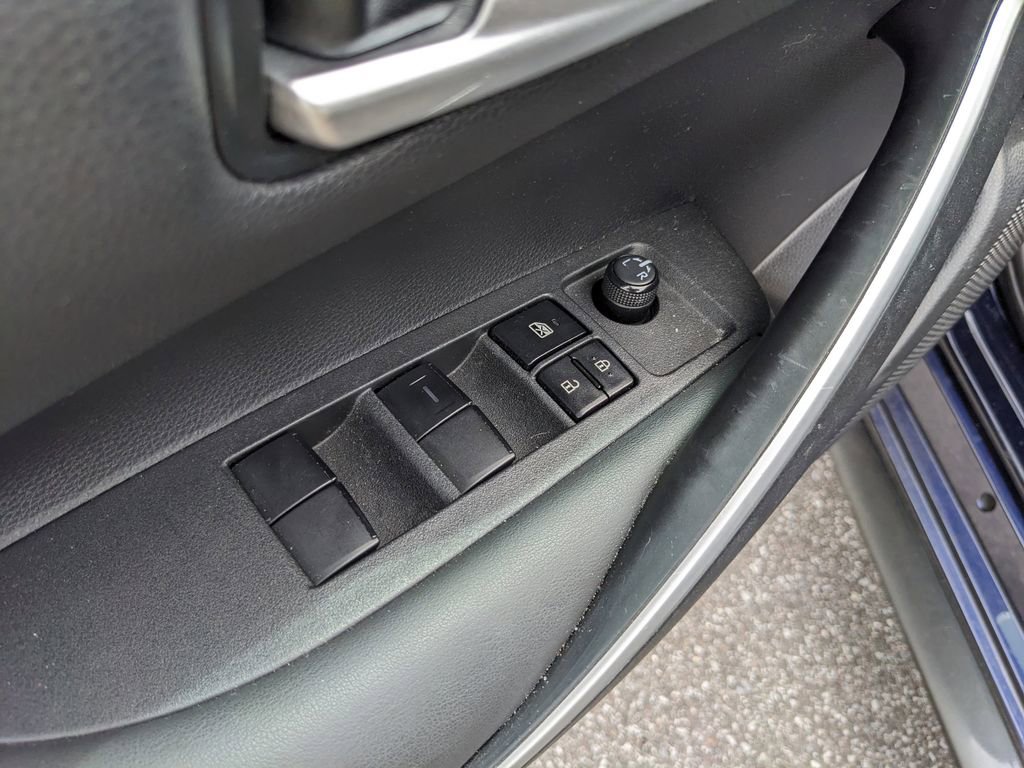 Used 2022 Toyota Corolla SE image 20