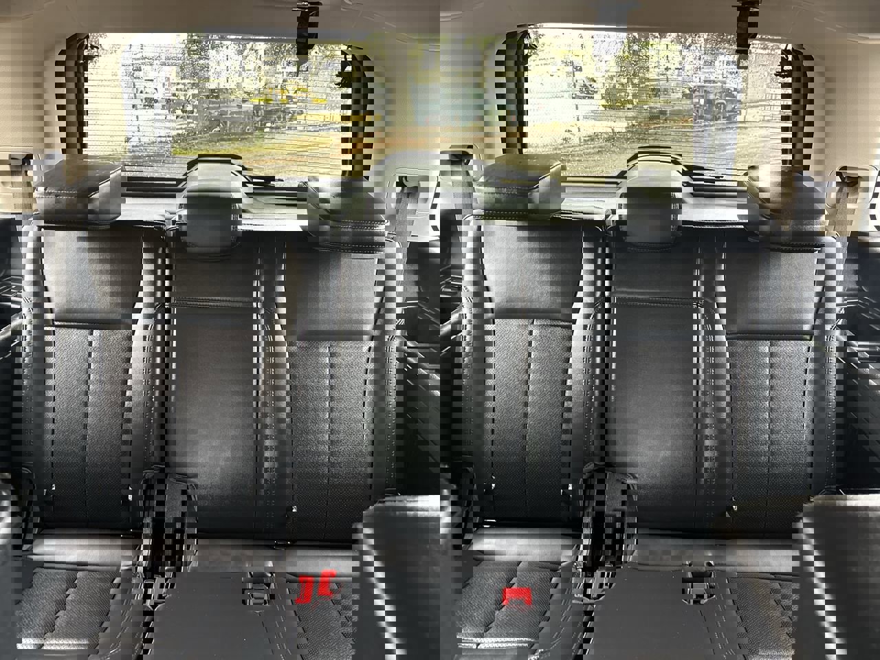 Certified 2024 Ford Expedition XLT image 18