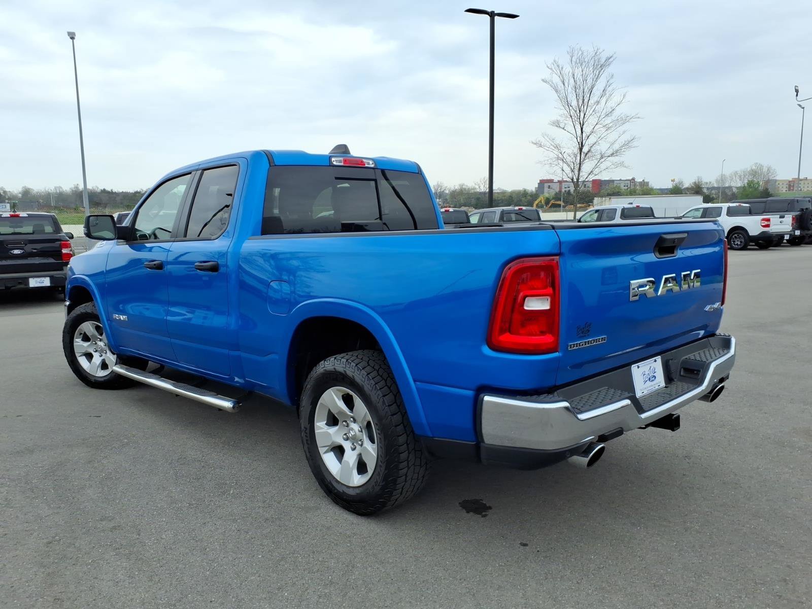 Used 2025 RAM 1500 Big Horn AWD/4WD image 5