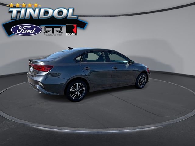 Used 2024 Kia Forte LXS w/ LXS Technology Package image 5