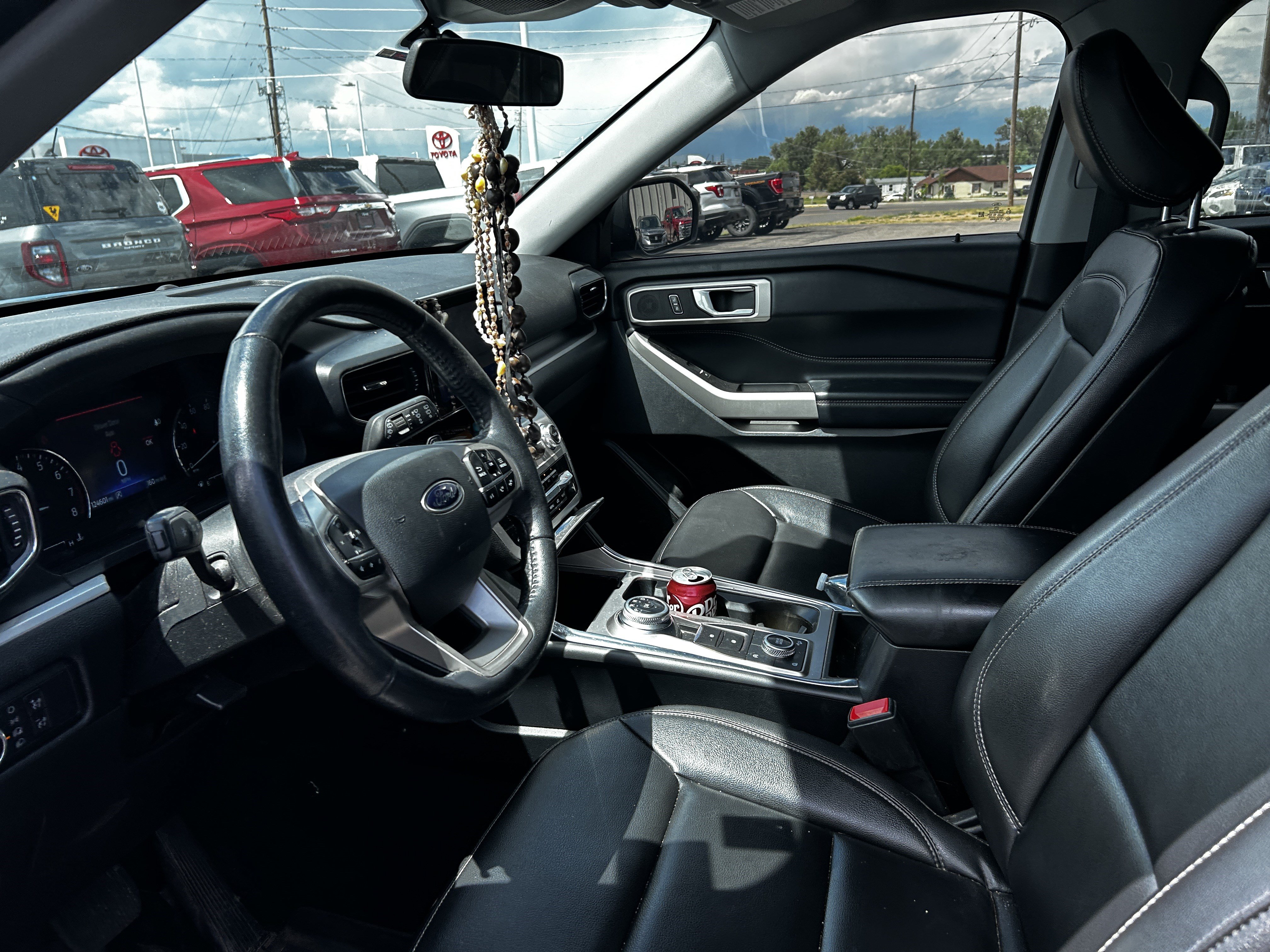 Certified 2020 Ford Explorer XLT w/ Equipment Group 202A AWD/4WD image 9