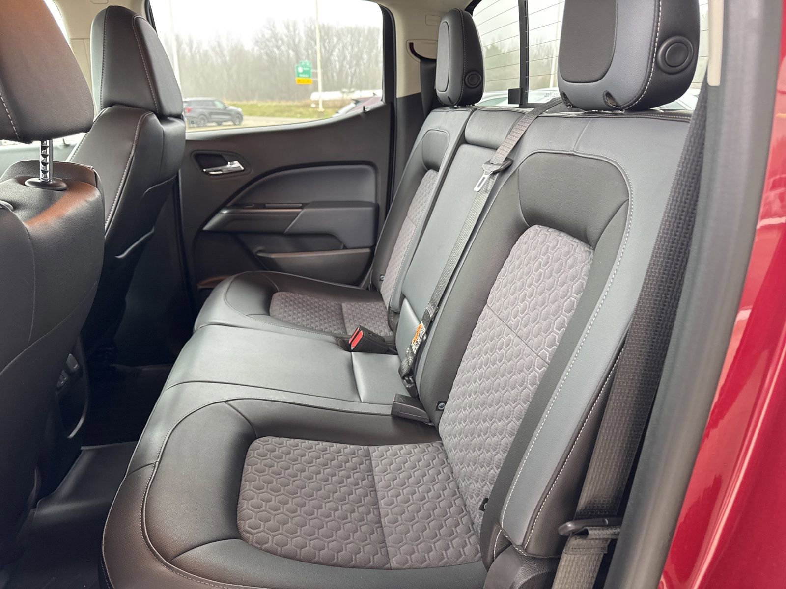 Used 2017 Chevrolet Colorado Z71 image 38