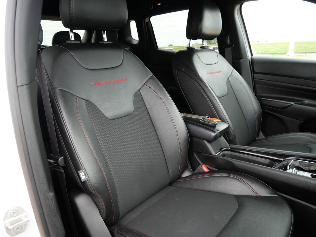 Used 2024 Jeep Compass Trailhawk image 23