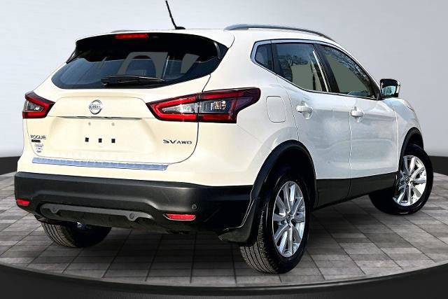 Used 2022 Nissan Rogue Sport SV w/ Technology Package image 6