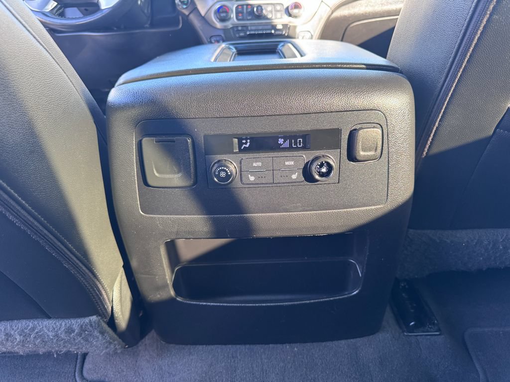 Used 2019 GMC Yukon XL SLT AWD/4WD image 20