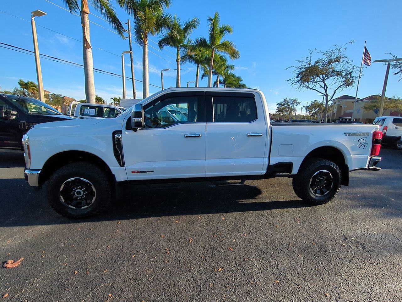 Certified 2025 Ford F350 Lariat w/ Tremor Off-Road Package image 7