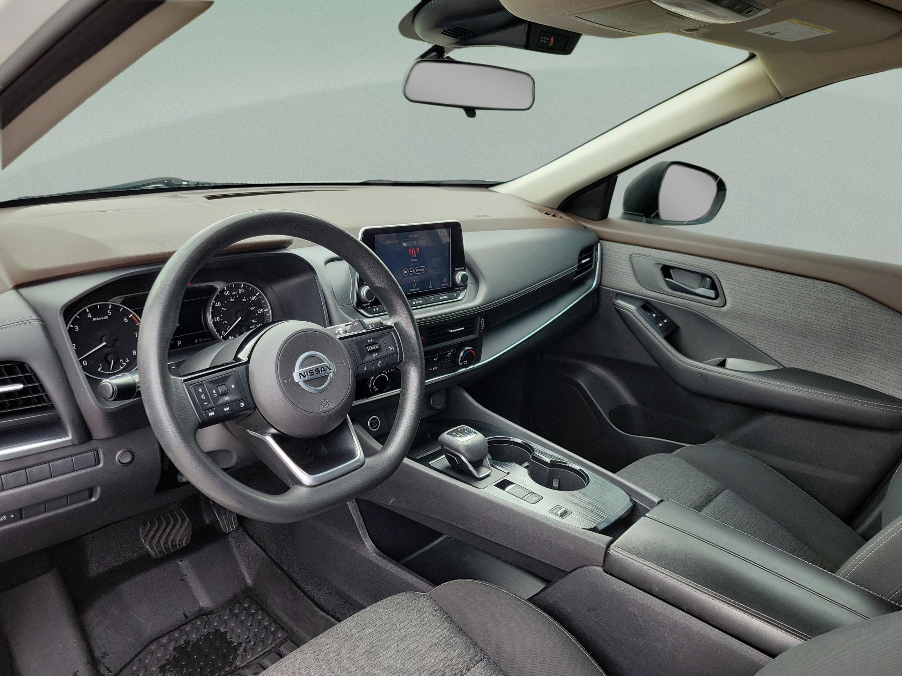 Used 2021 Nissan Rogue S image 29