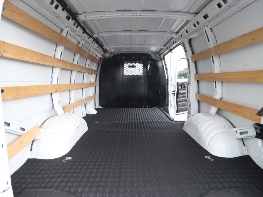 Used 2024 Chevrolet Express 2500 w/ Driver Convenience Package RWD image 14