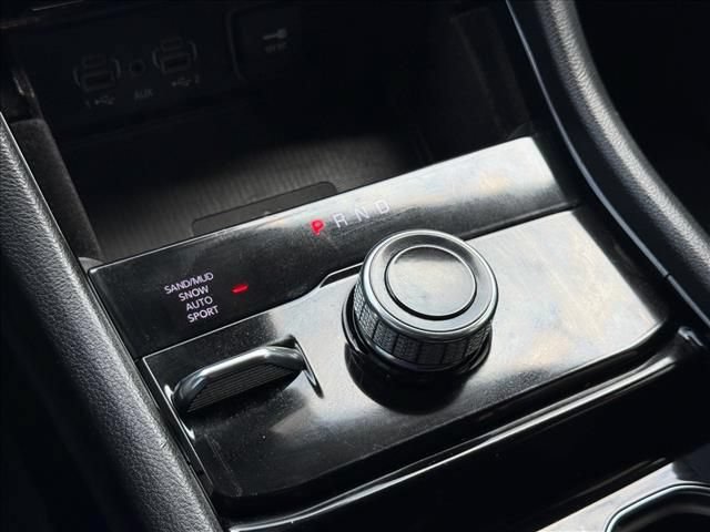 Used 2021 Jeep Grand Cherokee L Limited w/ Luxury Tech Group II AWD/4WD image 20