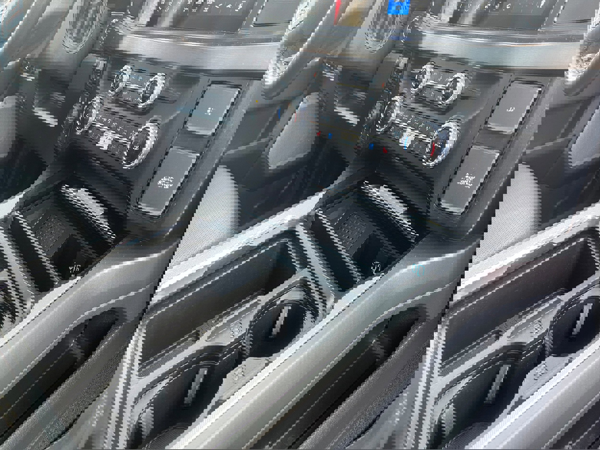 Certified 2023 Ford F250 Lariat w/ Chrome Package image 19