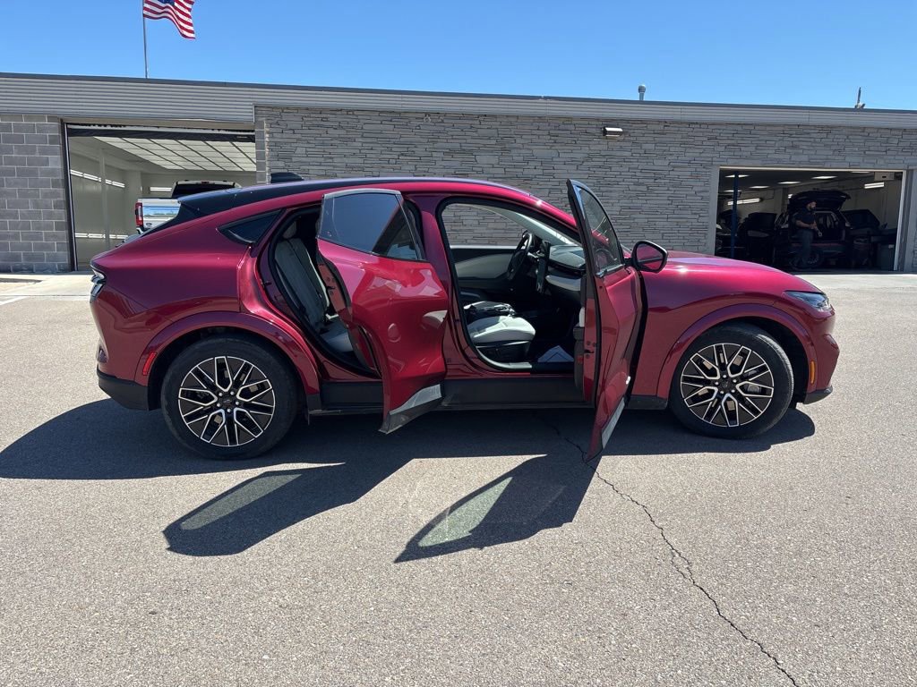 Certified 2025 Ford Mustang Mach-E Premium RWD image 8