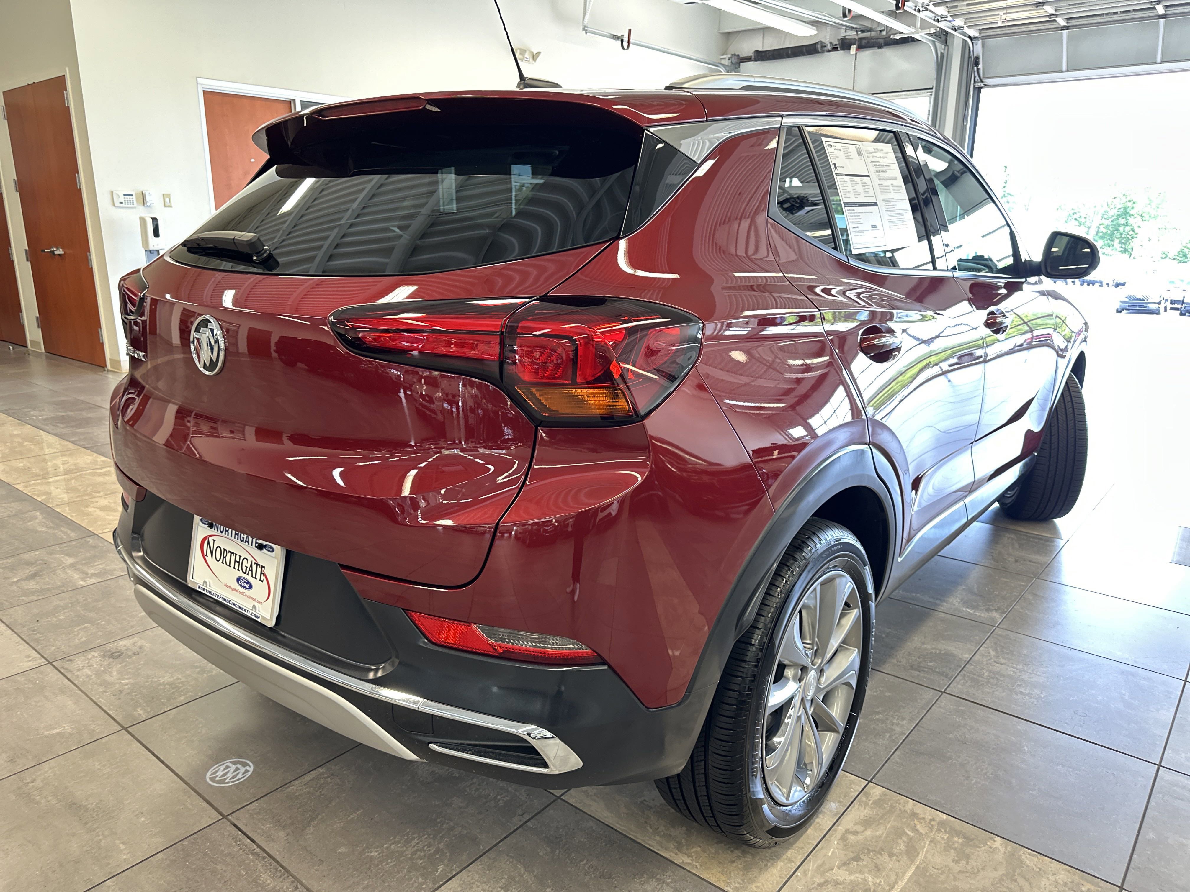 Used 2023 Buick Encore GX Essence w/ Experience Buick Package image 5