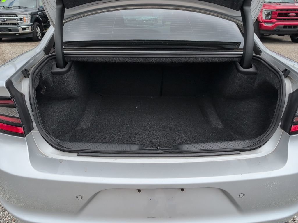 Used 2020 Dodge Charger SXT w/ Blacktop Package image 12