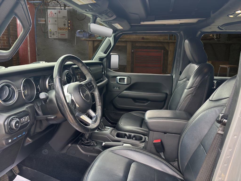 Used 2021 Jeep Wrangler Unlimited Sahara w/ Cold Weather Group image 19