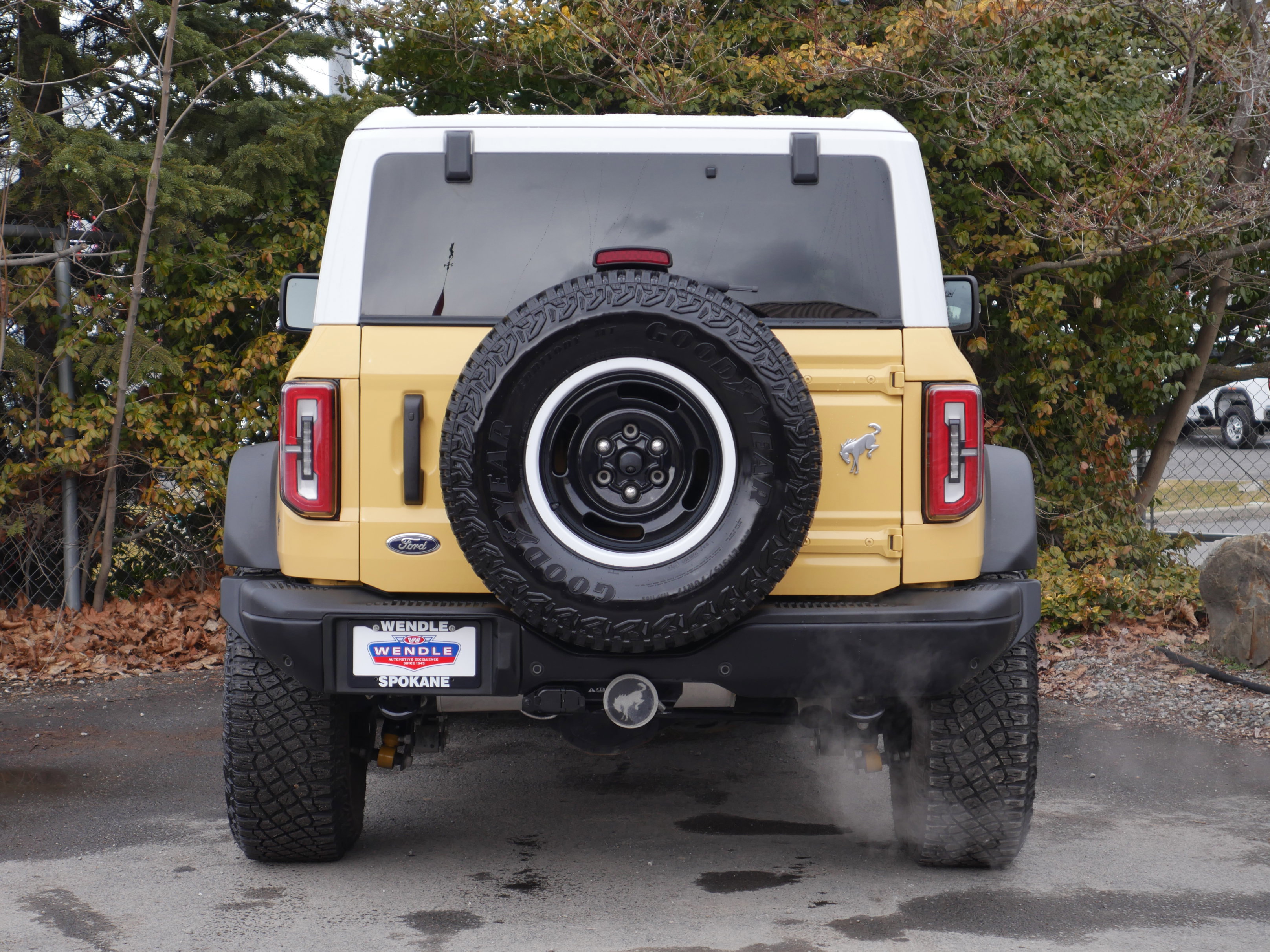 Certified 2024 Ford Bronco Heritage Edition image 2