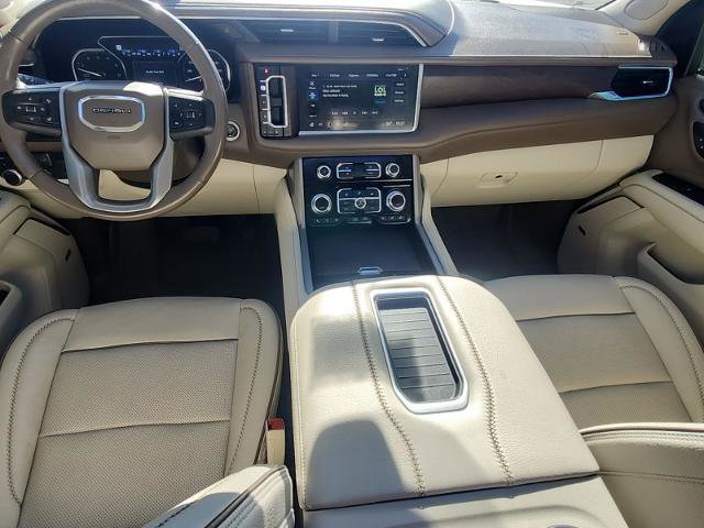 Used 2021 GMC Yukon XL Denali w/ Denali Premium Package image 9