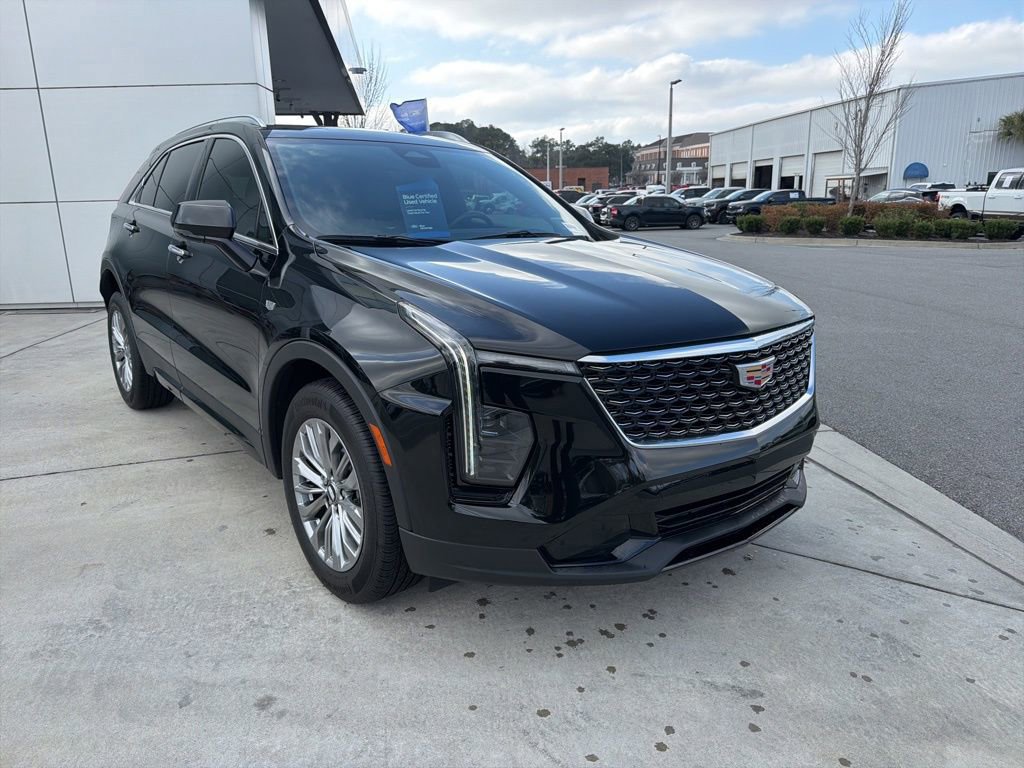 Used 2024 Cadillac XT4 Premium Luxury w/ Technology Package image 7