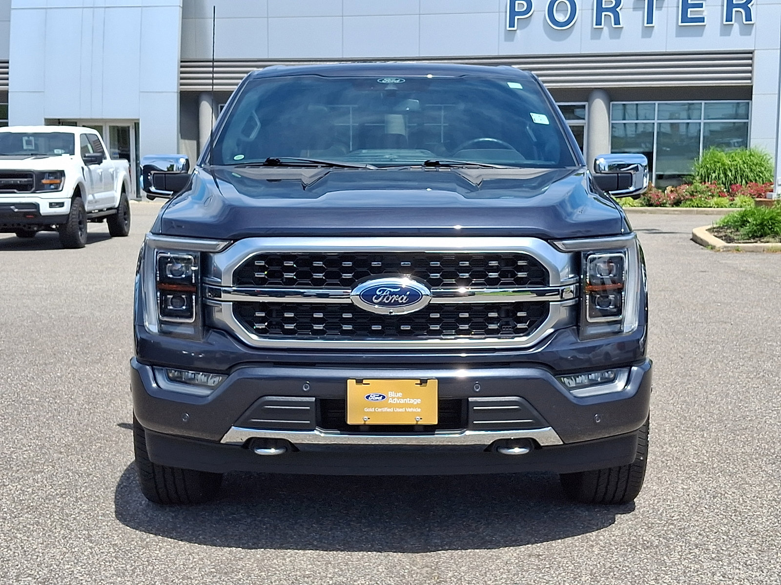 Certified 2022 Ford F150 Platinum w/ Equipment Group 701A High AWD/4WD image 3