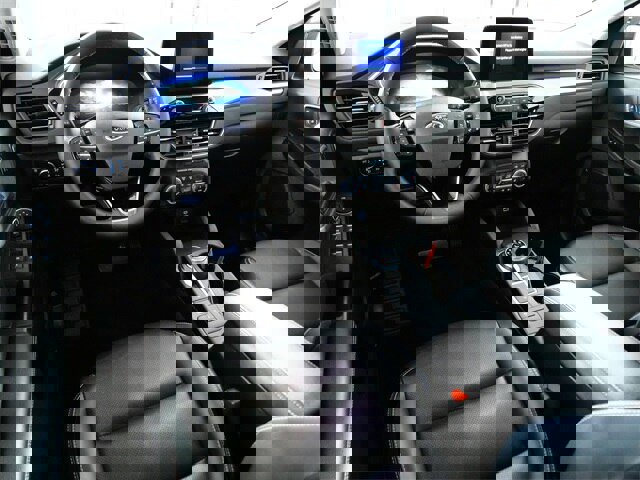 Certified 2022 Ford Escape Titanium w/ Class II Trailer Tow Package image 4