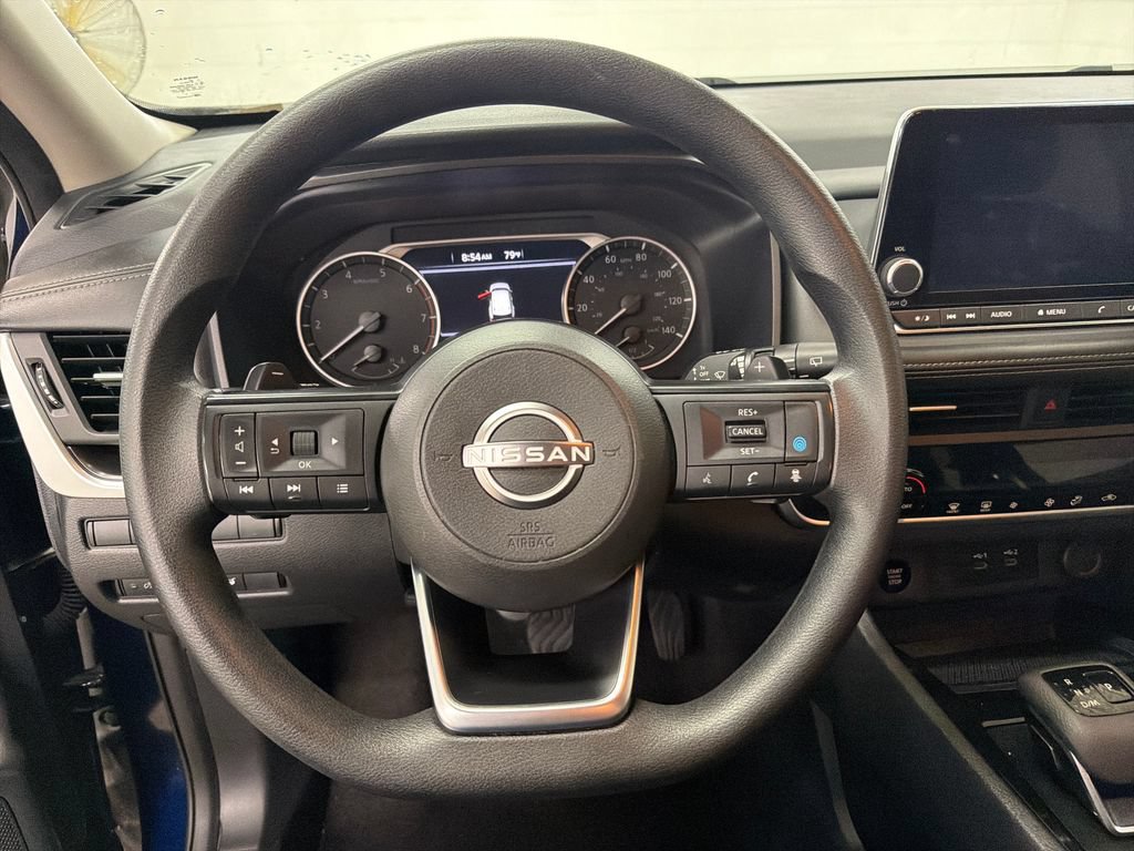 Used 2024 Nissan Rogue SV FWD image 18