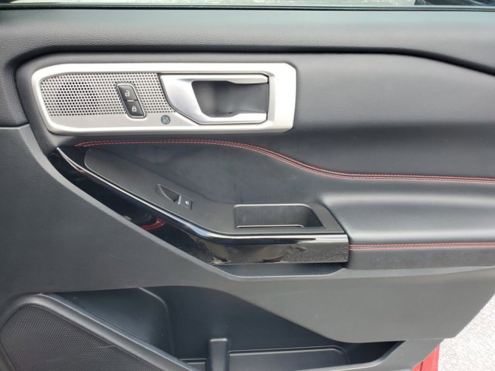 Certified 2023 Ford Explorer ST-Line w/ Class IV Trailer Tow Package RWD image 37