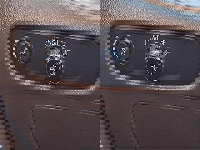 Used 2022 Chevrolet Malibu LT image 21