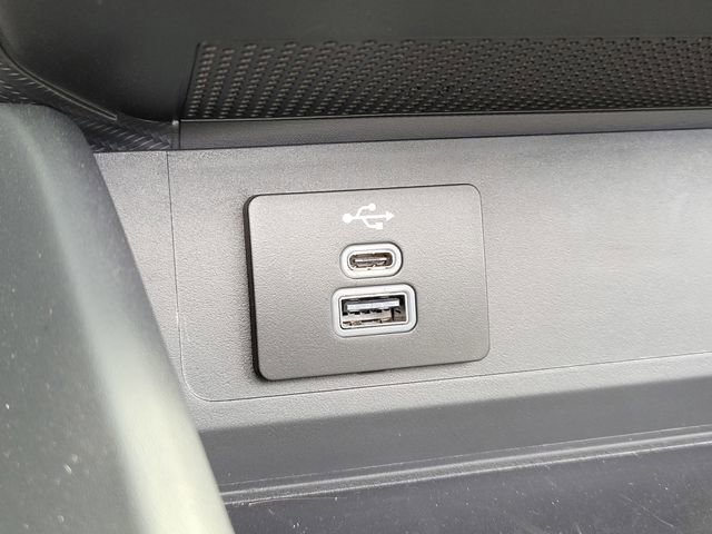 Certified 2025 Ford Mustang Convertible RWD image 27